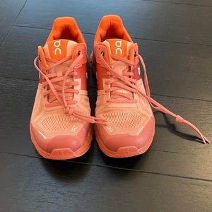 On Running Cloudace. Blush/Orange. 9.